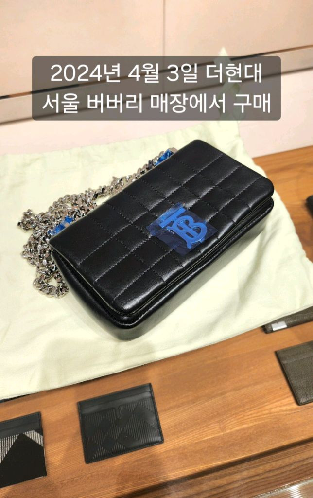 [정품] S급 버버리 TB로고 롤라 미니 체인백 이미지