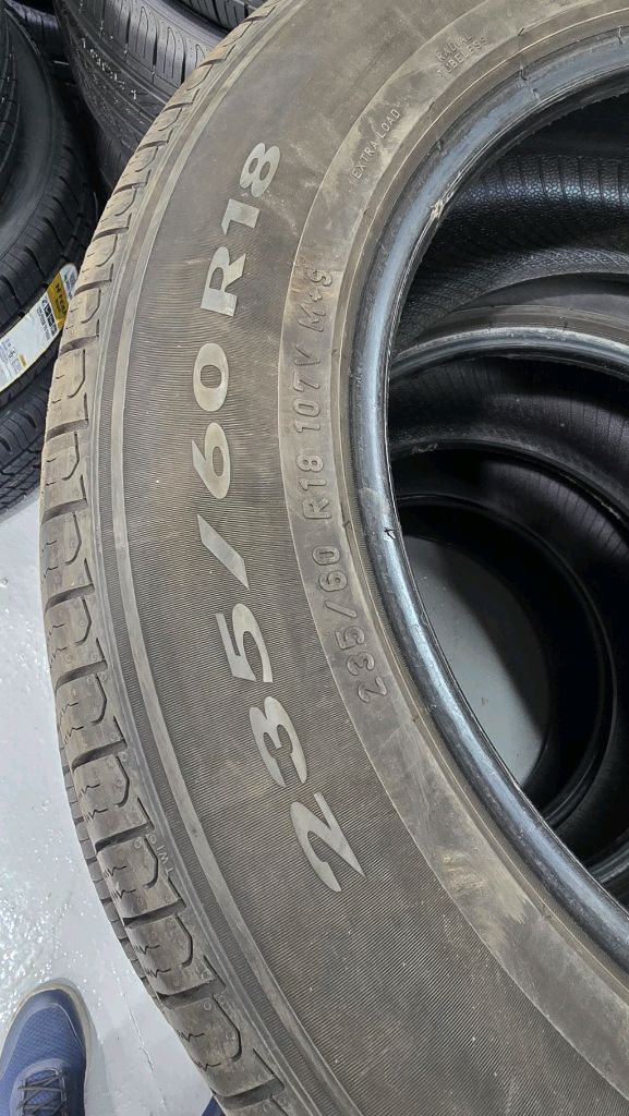 중고 타이어 235/60R18 4개 세트 이미지