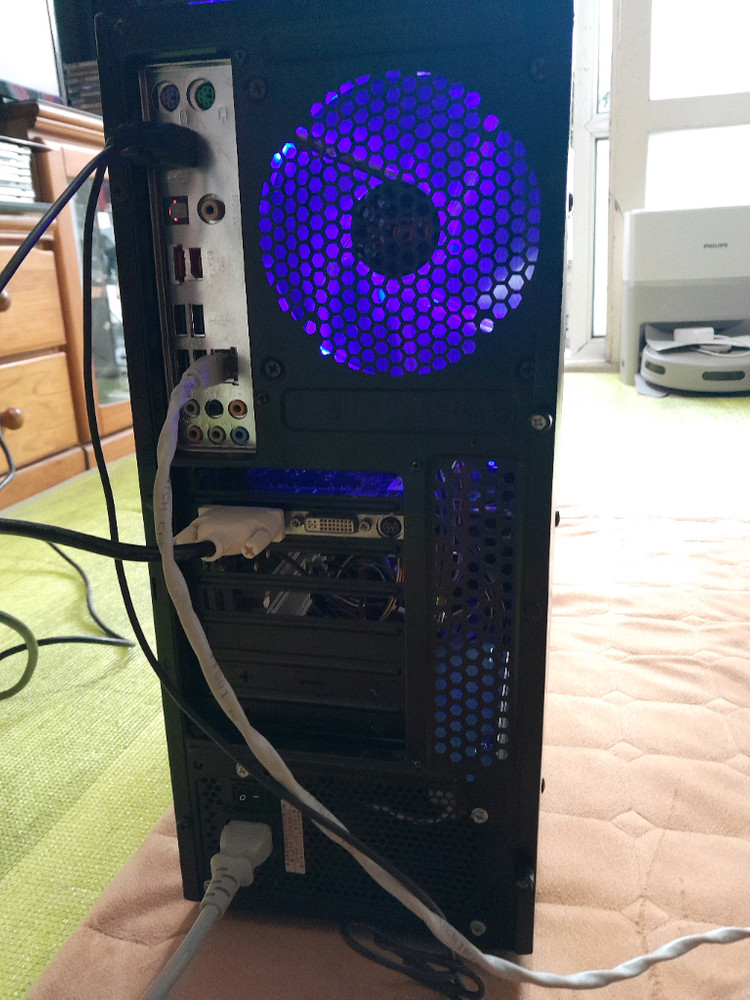 사무용컴퓨터 75000원 이미지