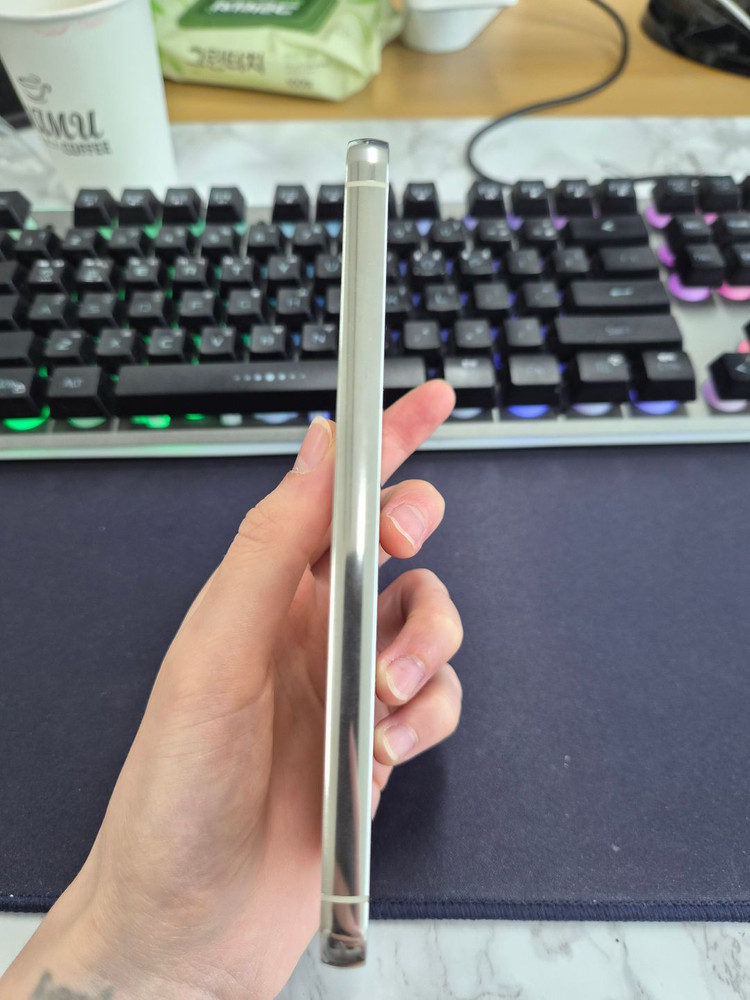 갤럭시 s23 256g__화이트 이미지