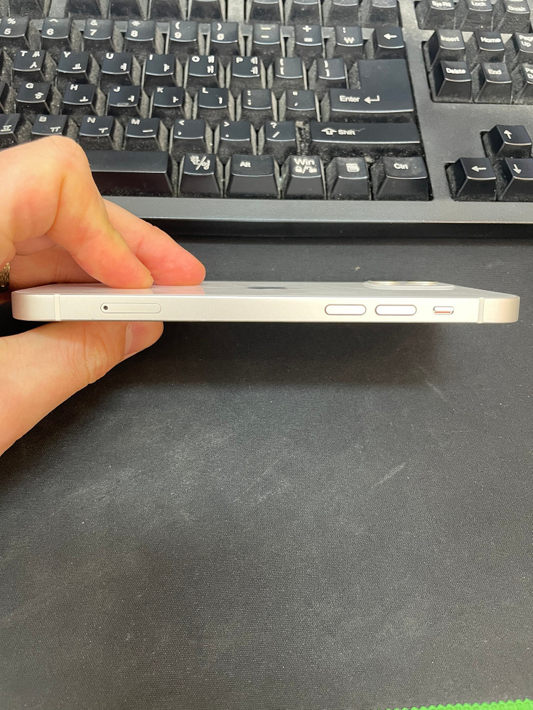 아이폰12 화이트 128GB 상태좋은 중고31만4천팝니다 이미지