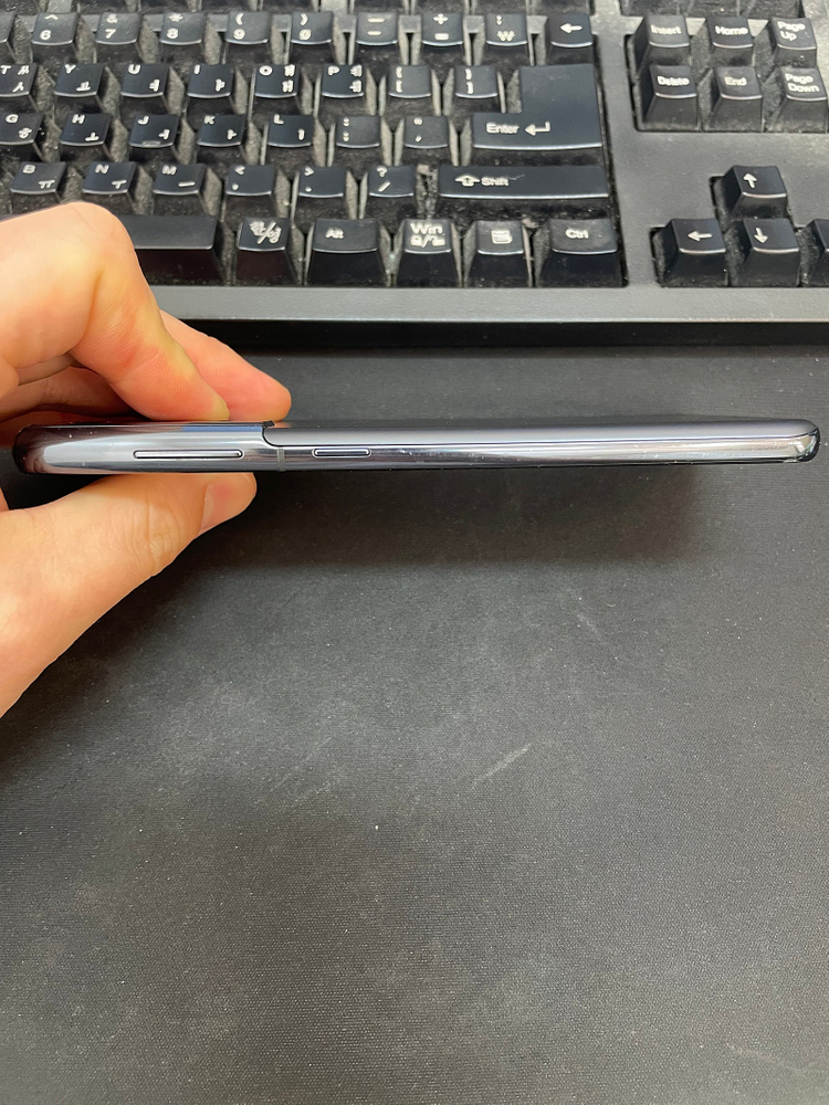 갤럭시S21 그레이 256GB 무잔상 상태좋은 중고20만9천팝니다. 이미지
