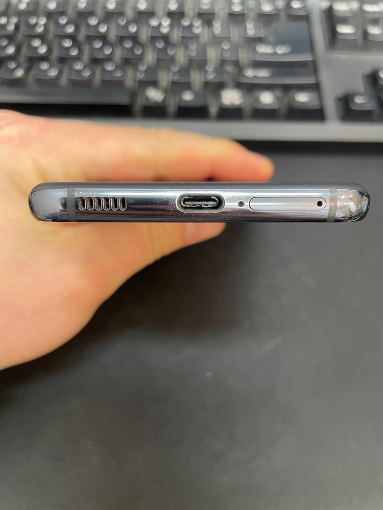 갤럭시S21 그레이 256GB 무잔상 상태좋은 중고20만9천팝니다. 이미지