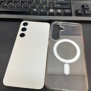 갤럭시S24플러스 그레이 256GB 무잔상 상태좋은 중고60만4천팝니다 이미지