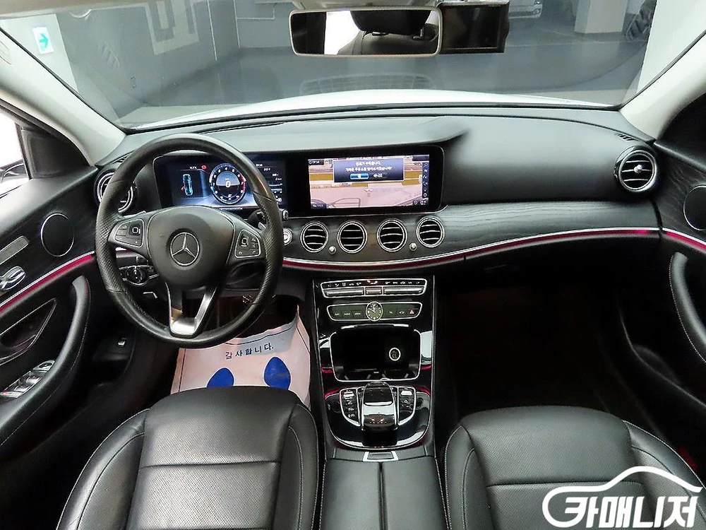 [벤츠]E-클래스 W213 E300 4MATIC 아방가르드 #고유가특가 이미지