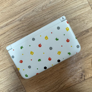 닌텐도 3DS XL 동물의 숲 에디션 이미지