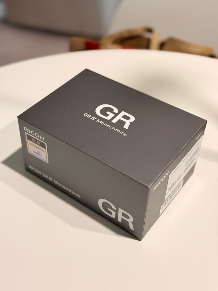 리코 gr4 모노크롬 판매 이미지