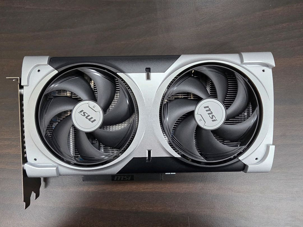 [풀박스/S급] MSI 지포스 RTX 5060 Ti 벤투스 2X OC 8GB 이미지