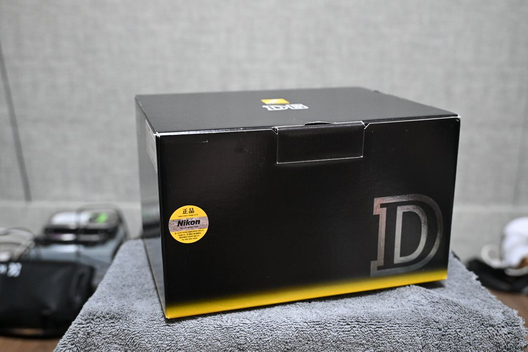 니콘 D6 풀프레임 DSLR 카메라 이미지