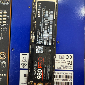 삼성 980 PRO NVMe M.2 SSD 1TB 이미지