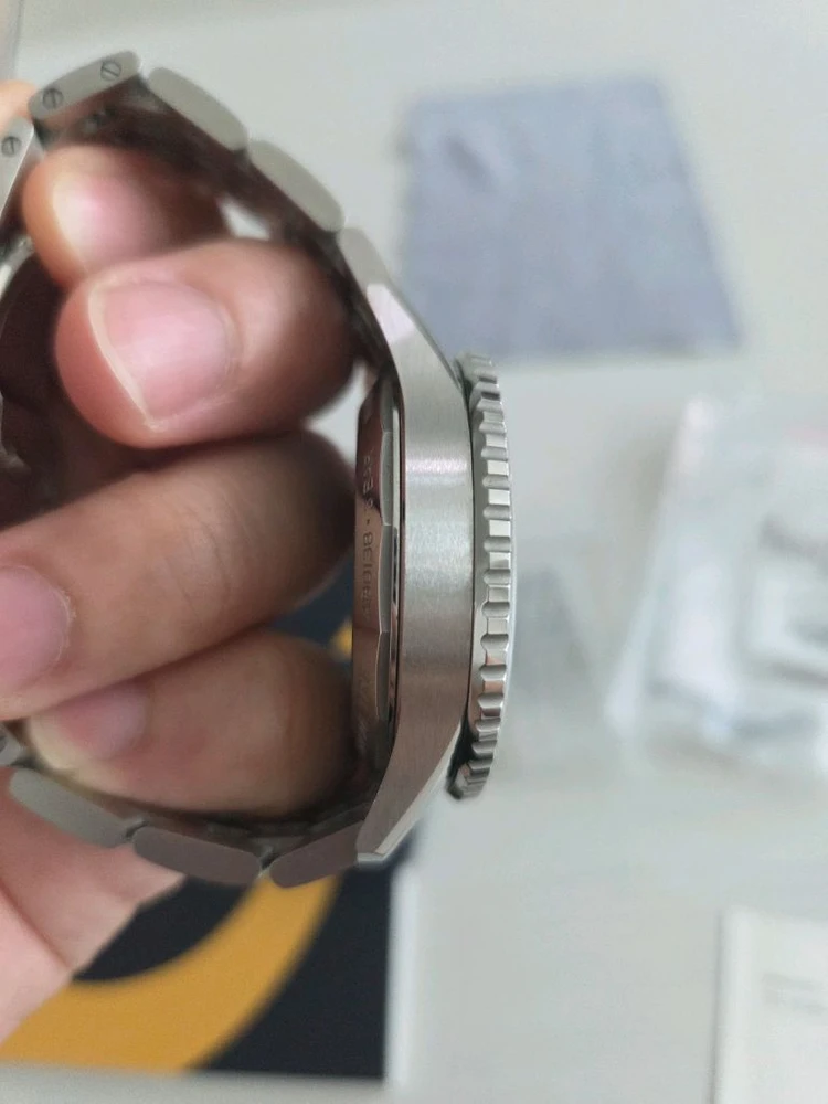 브라이틀링 네비타이머 43mm 신형(정품 가죽 디버클 포함) 이미지