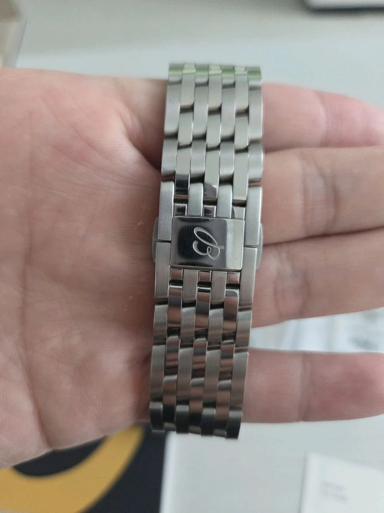 브라이틀링 네비타이머 43mm 신형(정품 가죽 디버클 포함) 이미지