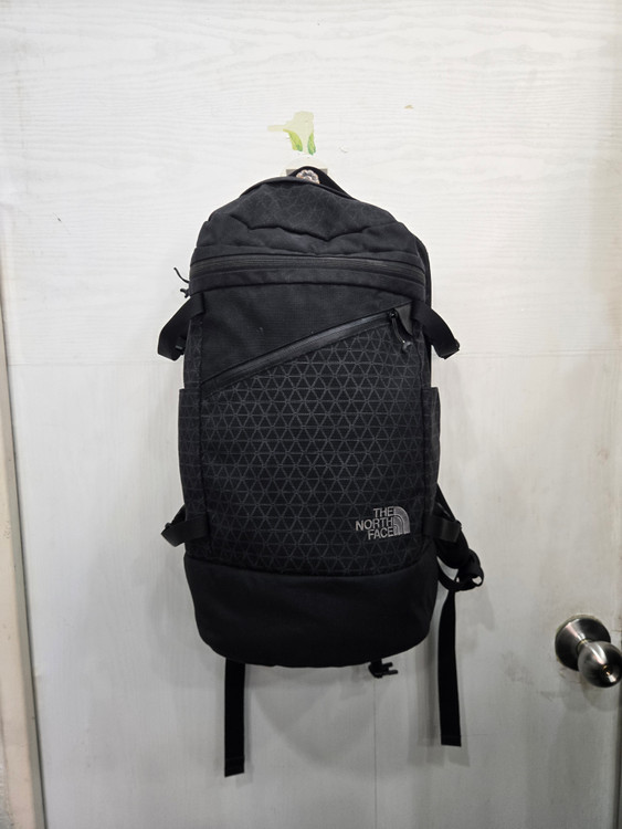 THE NORTH FACE 노스페이스 백팩 가방! 수납공간 짱 넓고 에뻐요~ 이미지