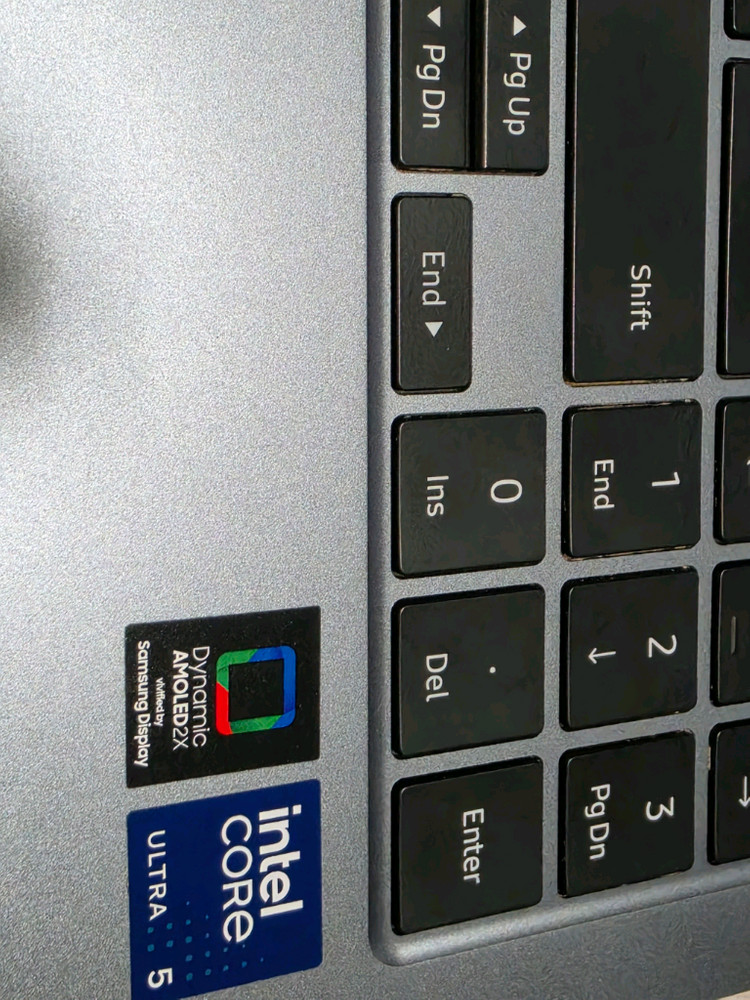 삼성 갤럭시북 NT960XGQ 이미지