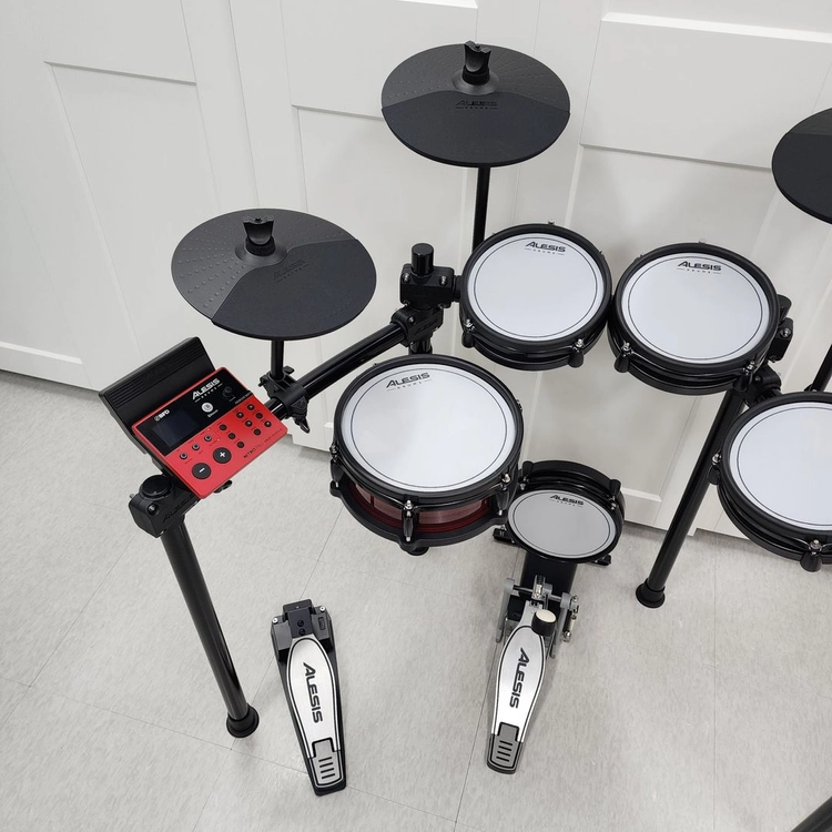 알레시스 올 메쉬 전자드럼 Nitro Pro Kit 이미지