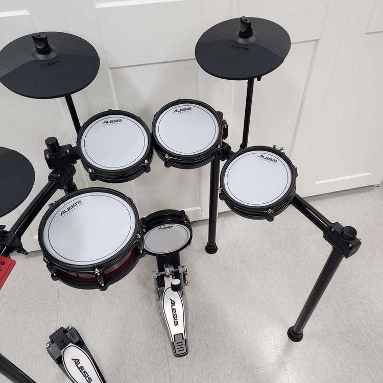 알레시스 올 메쉬 전자드럼 Nitro Pro Kit 이미지