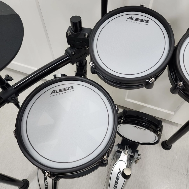 알레시스 올 메쉬 전자드럼 Nitro Pro Kit 이미지