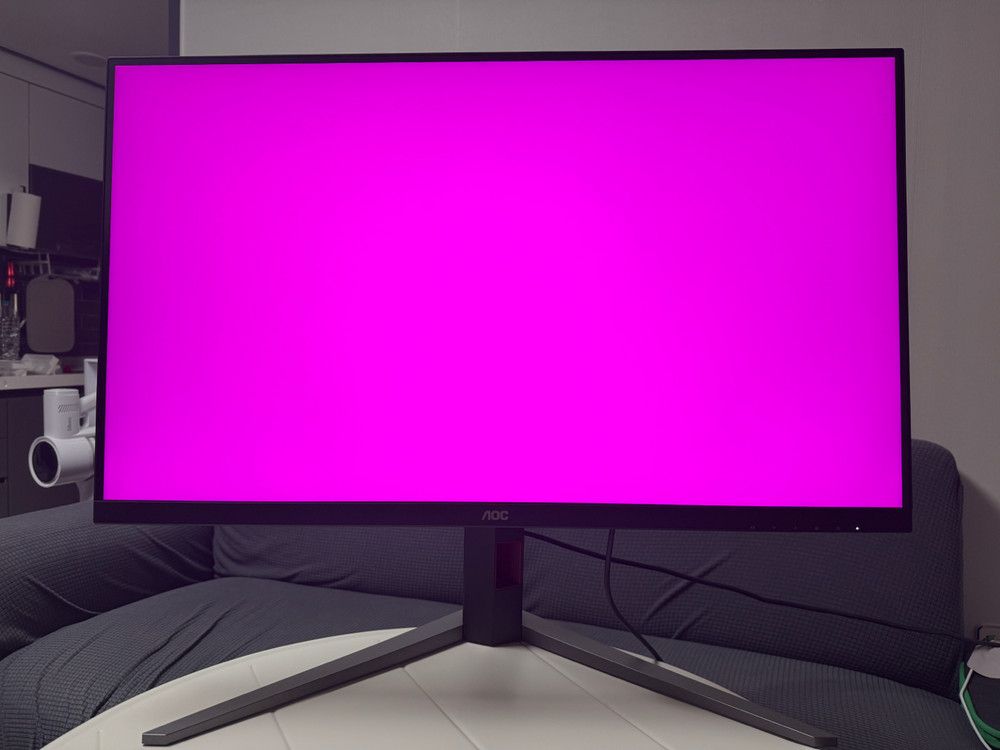 AOC U32G4 32인치 4K 게이밍 모니터 이미지