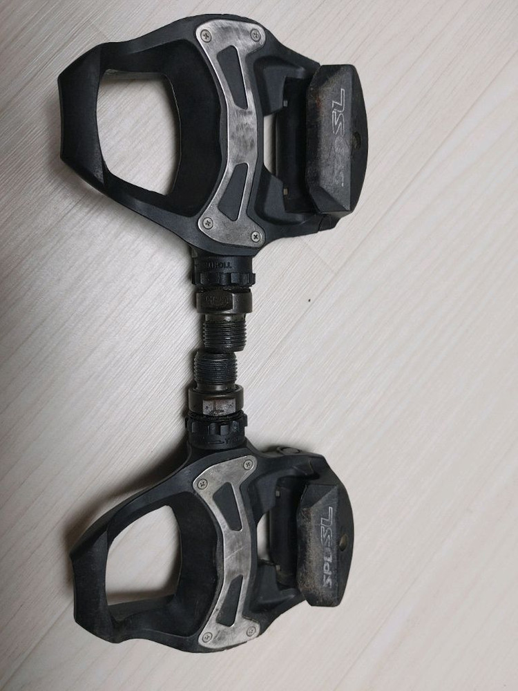 상태 좋은 시마노 로드자전거,픽시 클릿페달 R550 팝니다.(택포3.9만) 이미지