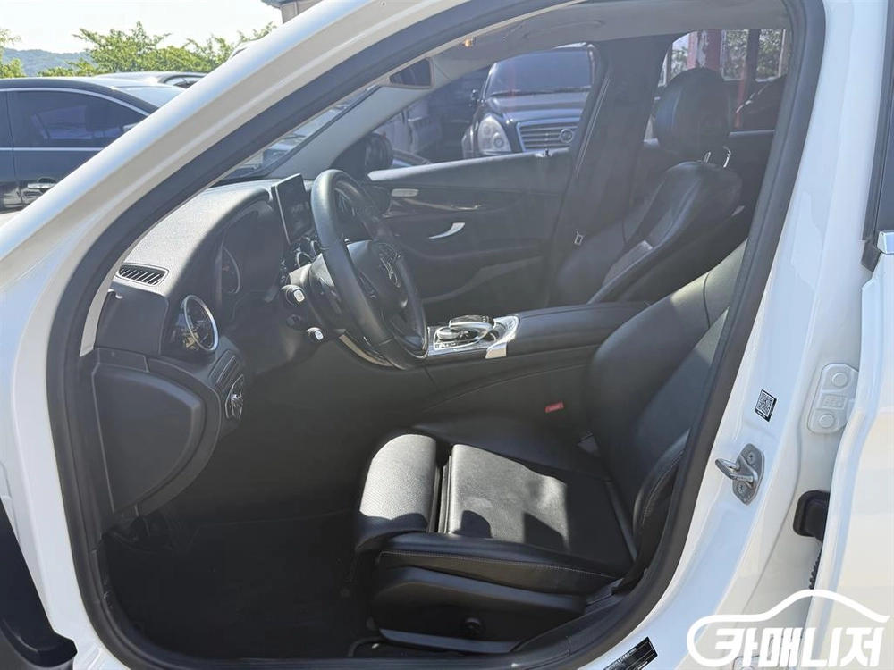 [벤츠]C클래스 W205 C200 d #고유가특가 이미지