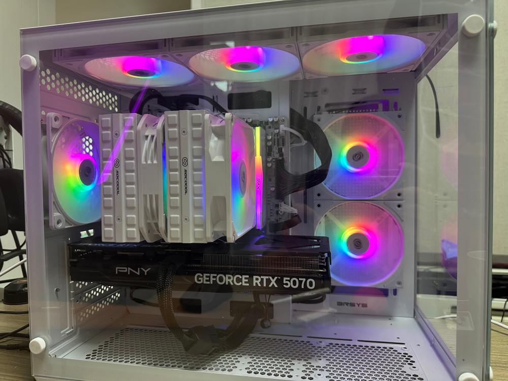 RTX 5070 게이밍 PC UHD 모니터 풀세트 이미지