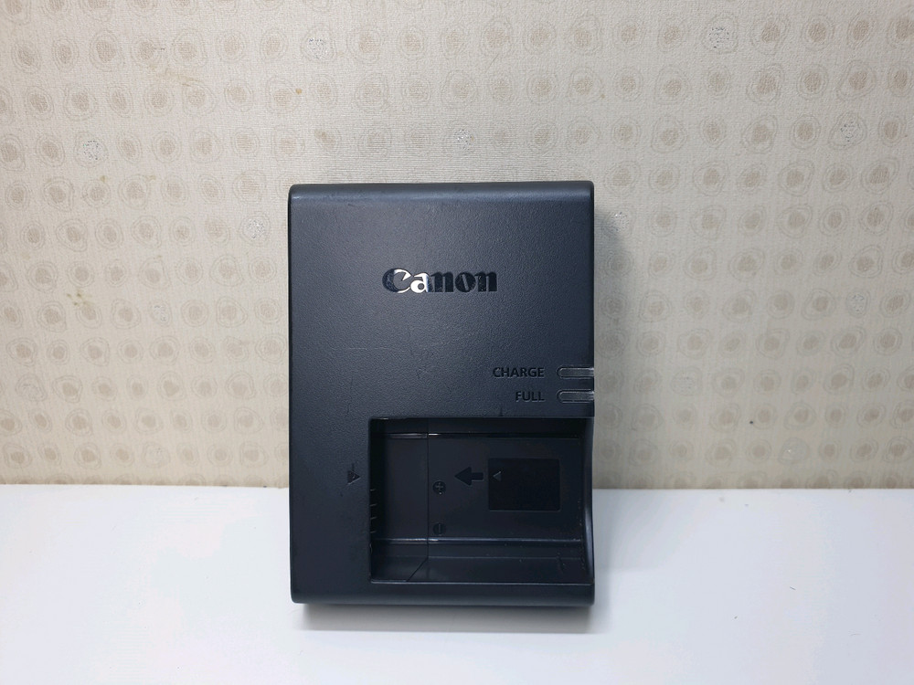 캐논 LC-E17E 배터리 충전기(LP-E17전용)(RP R50 800D 이미지