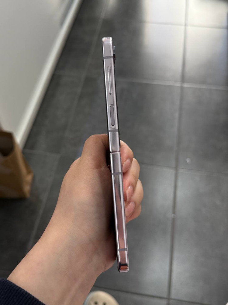 무잔상)갤럭시Z플립5 라벤더 256GB Y1859 이미지
