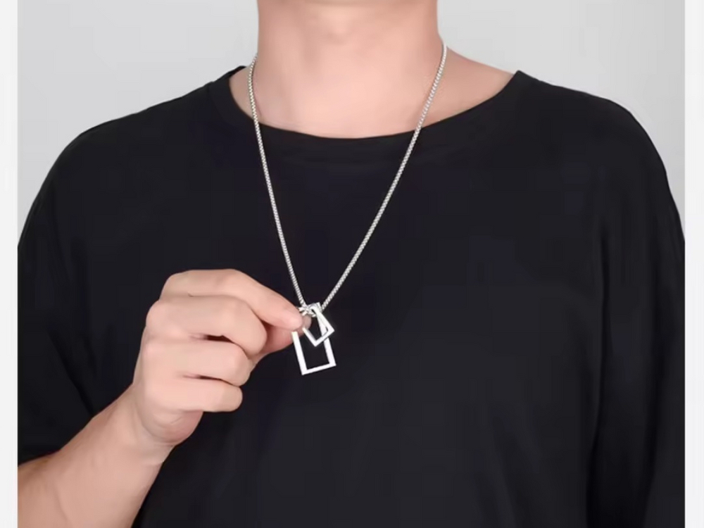 Square 목걸이 이미지