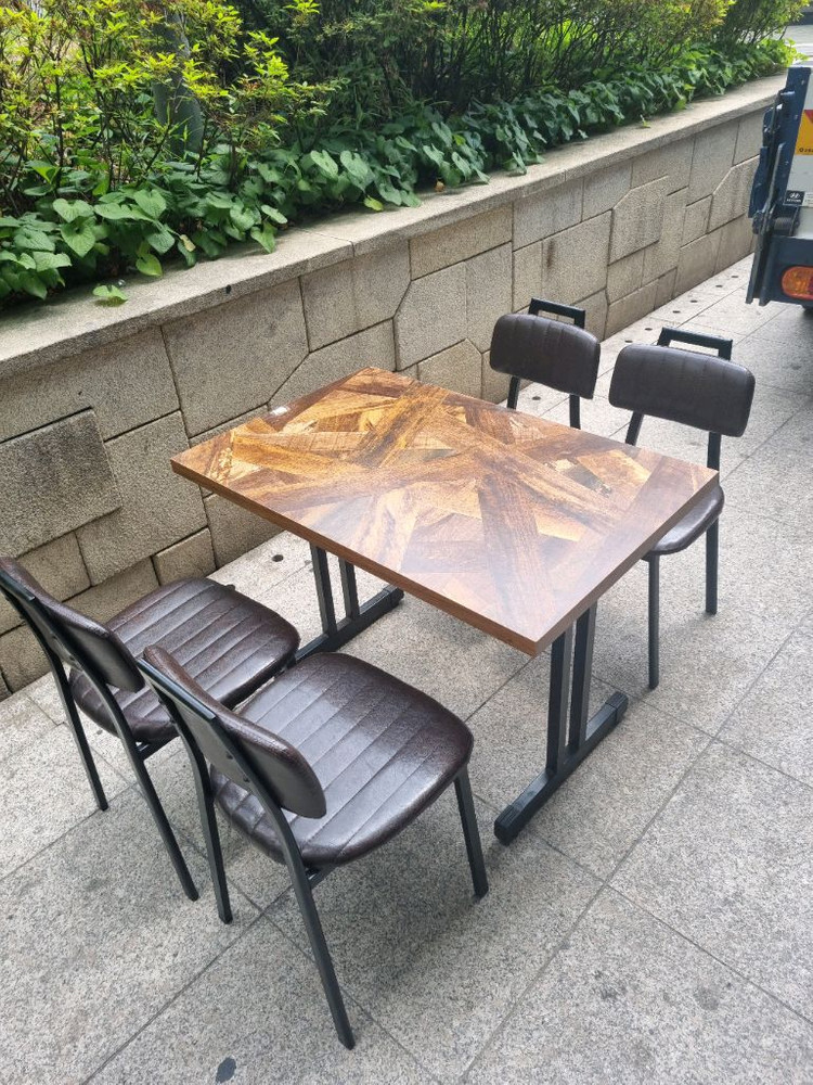 식당 4인용 식탁의자세트 이미지