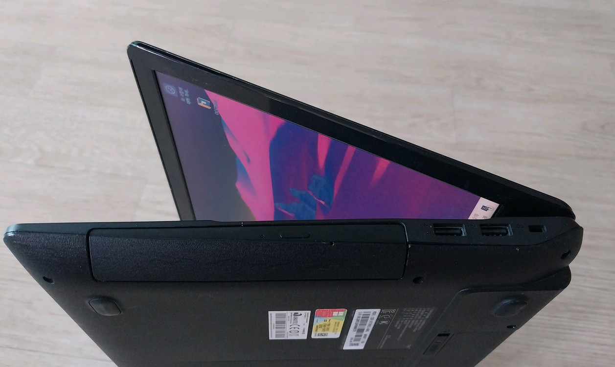 삼성노트북 i7 8G SSD256G 15.6 정품인증 이미지