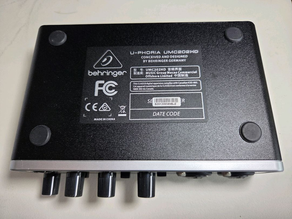 베링거 umc202hd 오디오인터페이스 이미지