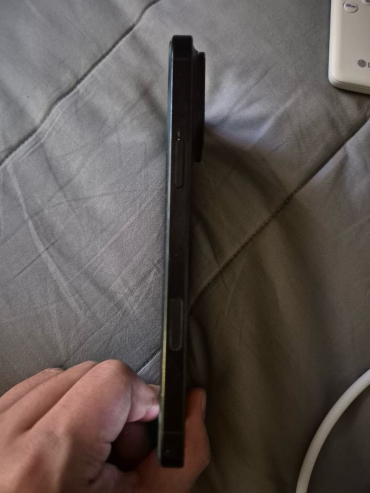 아이폰16프로맥스 블랙티타늄256GB 배터리효울94a급 이미지