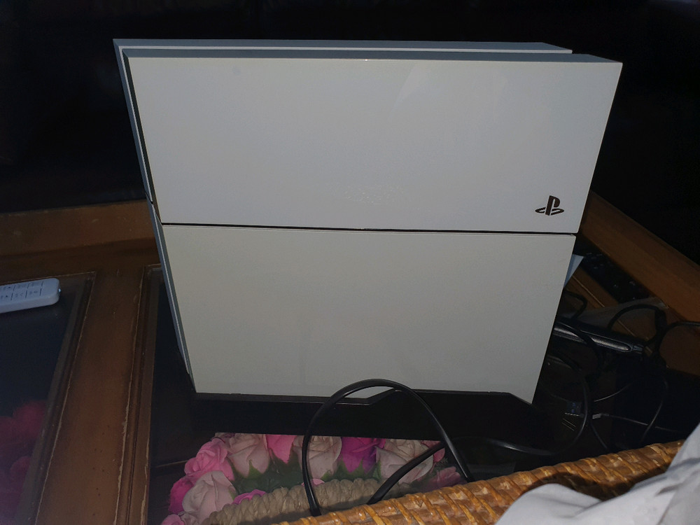 ps4 플스4 플레이스테이션4 화이트 게임팩3종 컨트롤러3개 컨트롤러충전 이미지