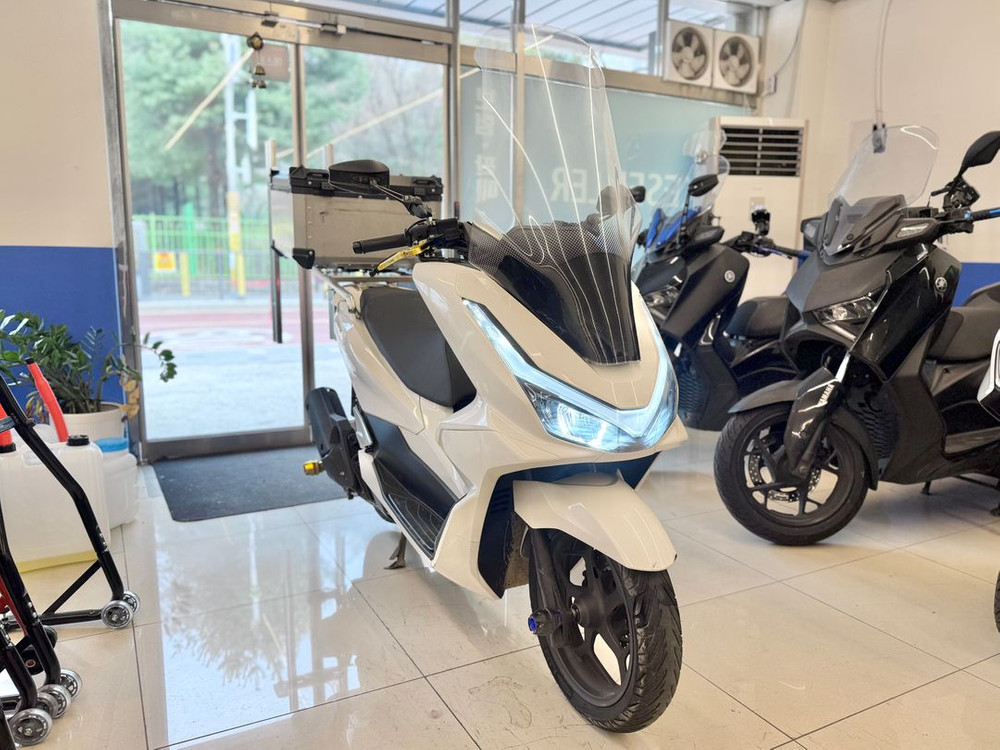 25년식 PCX125 29,XXXkm 판매합니다:) 이미지