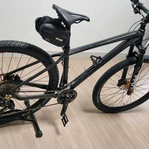 MTB 엘파마 P8000 XT 33단 + 스페셜라이즈드 파워 안장 이미지
