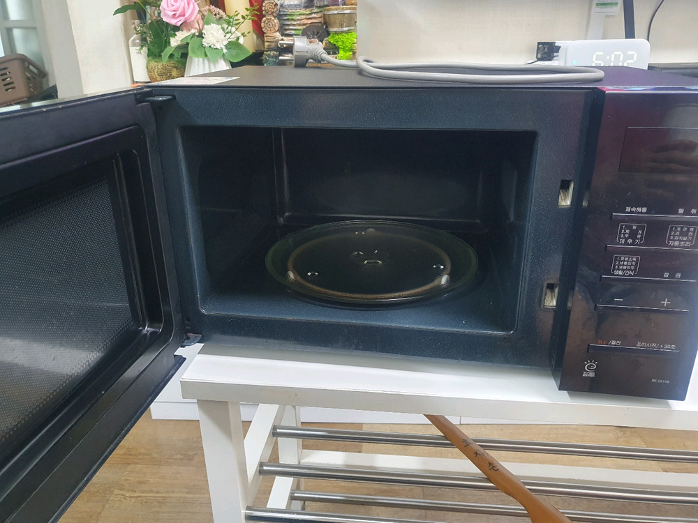 삼성 전자레인지 블랙 (RE-C231S) 이미지