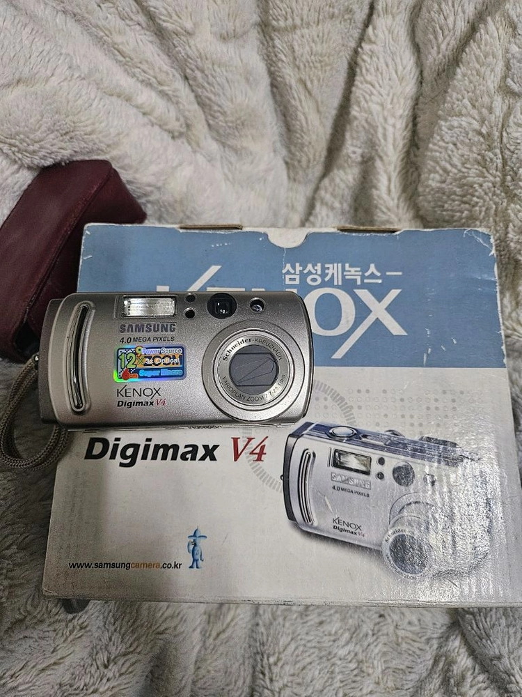 삼성 케녹스 디지맥스 v4 레트로 디카 빈티지 카메라 이미지