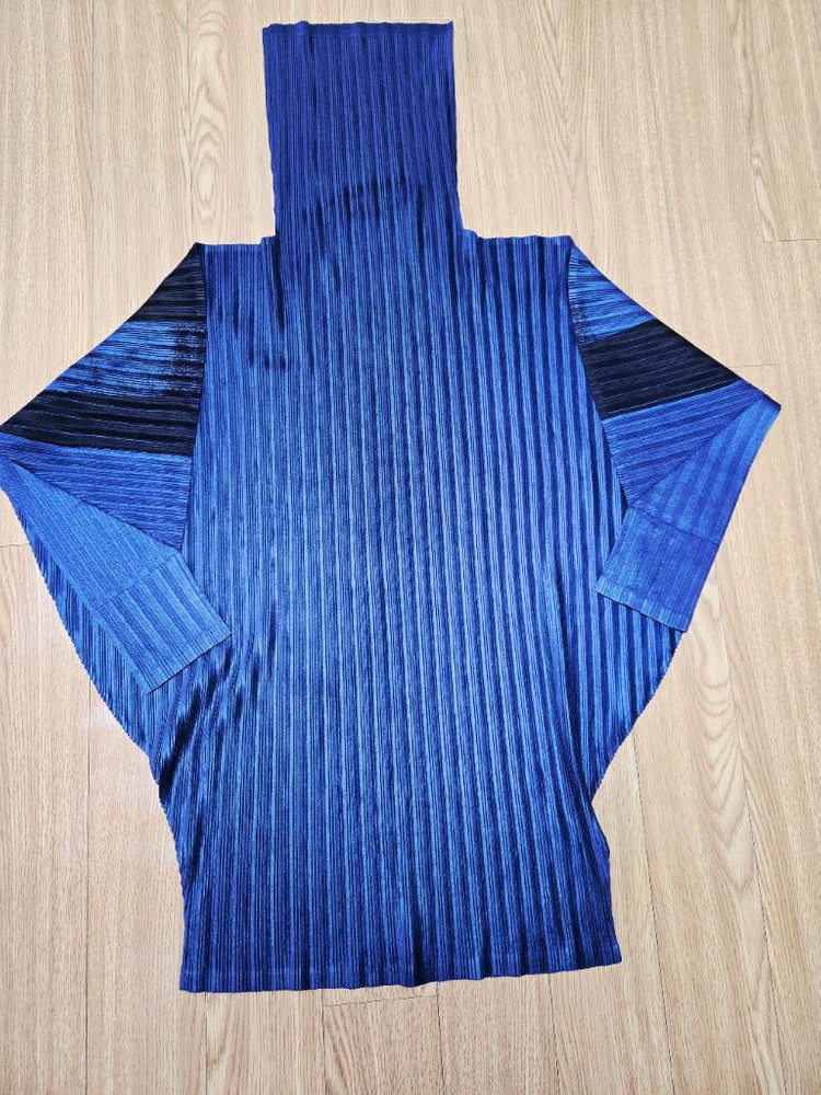 플리츠플리즈 정품 블루배색탑 이미지