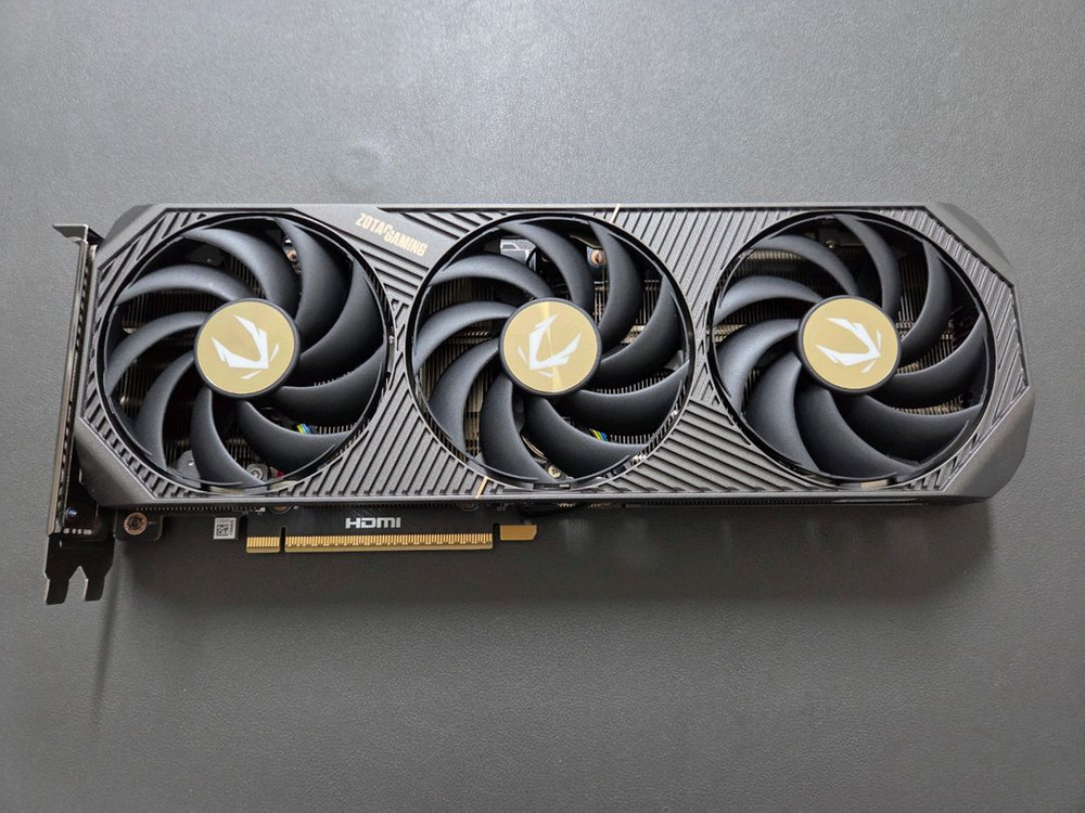 RTX 5070 그래픽카드 이미지