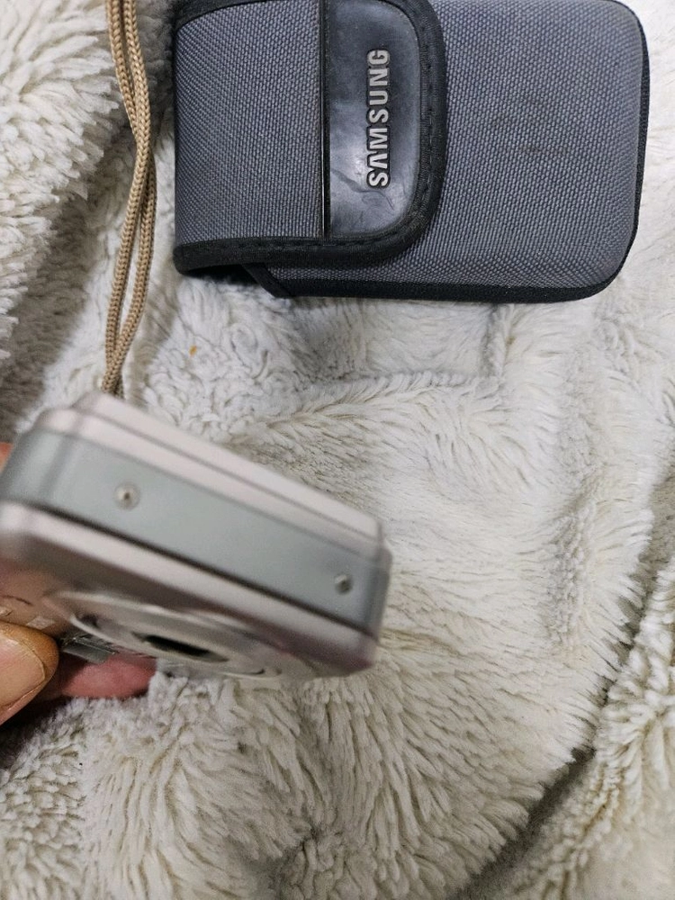 삼성 케녹스 v7 레트로 디카 빈티지 카메라 이미지