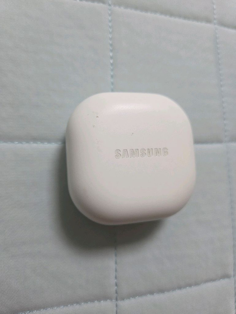 삼성 갤럭시 버즈2 프로 화이트 이미지