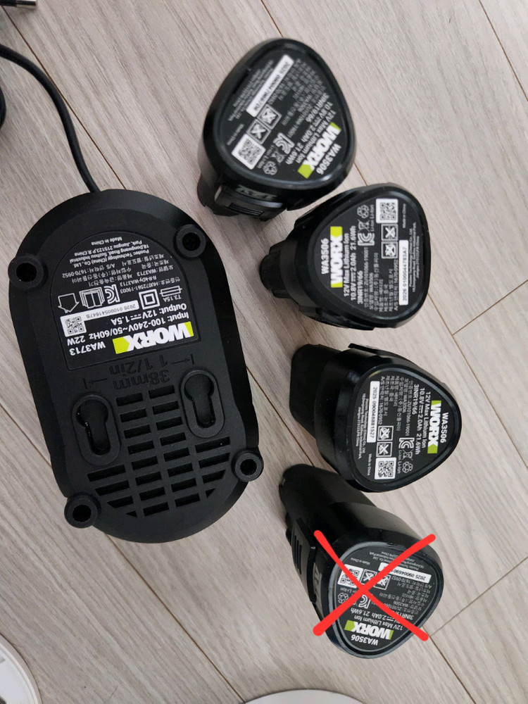 worx 웍스 12V 배터리 충전기 일괄 이미지