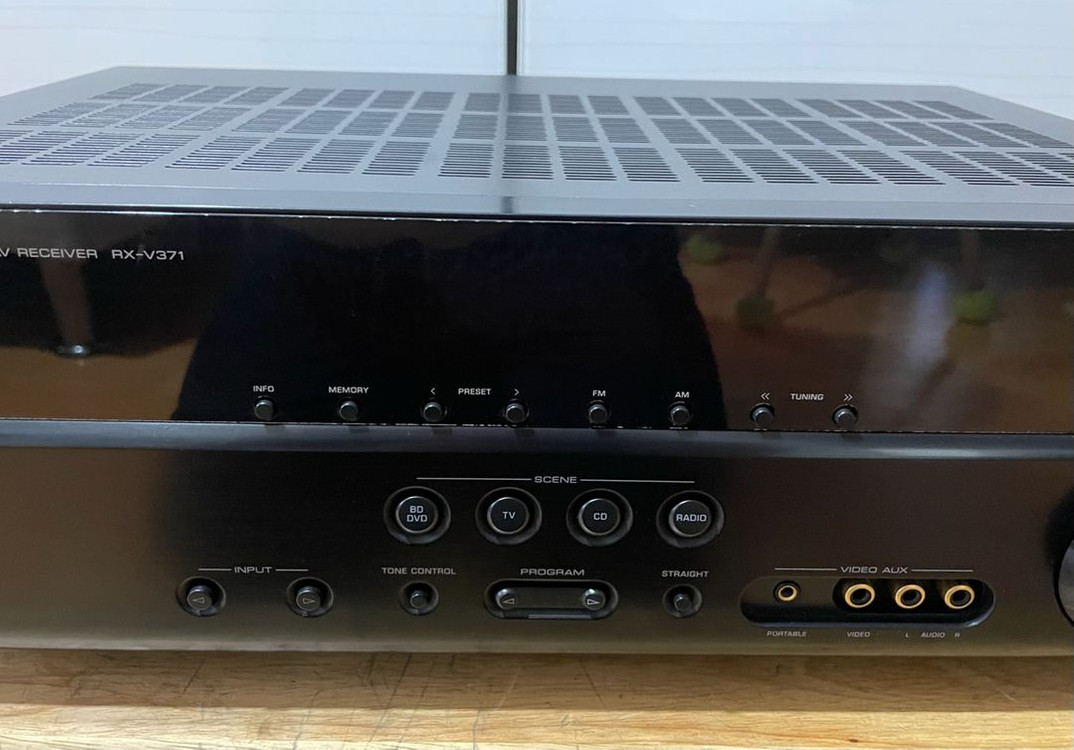 야마하 AV 리시버 앰프 RX-V371 5.1채널 비디오4k hdmi 전원안들어옴 고장품 부품용이나 고쳐사용할분 이미지
