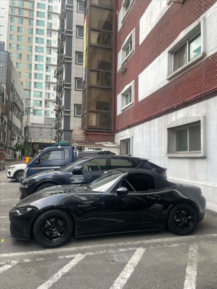 te37 15인치 블랙유광 정품 이미지