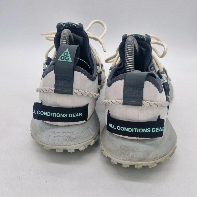 나이키 ACG 마운틴 플라이 로우 SE 화이트 앤 블랙 남성 270mm 이미지