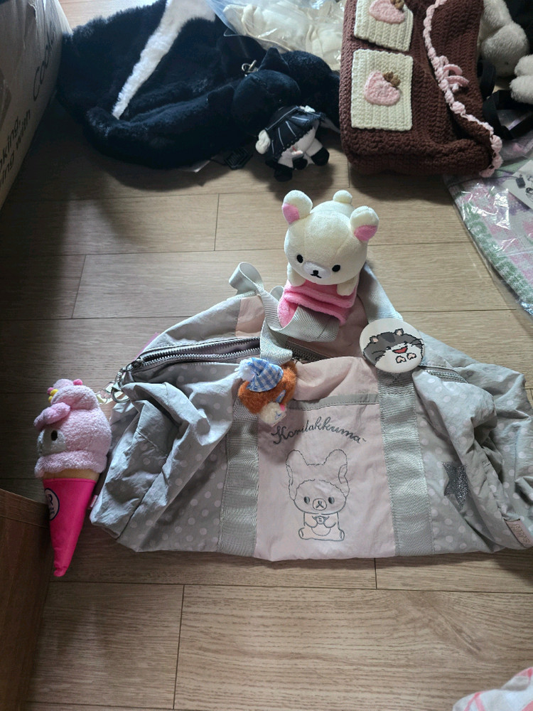 허그유어스킨 코리락쿠마 보스턴 숄더백 이미지
