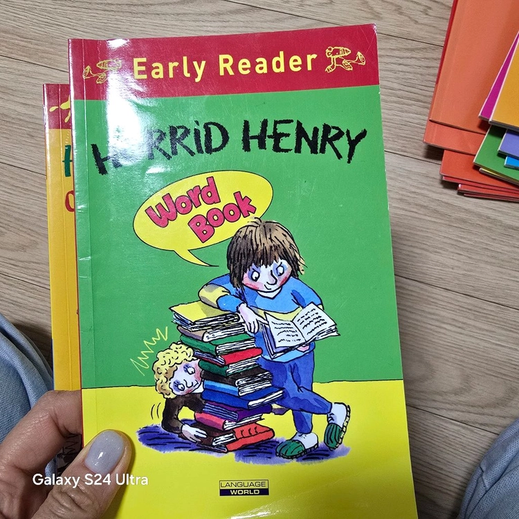 HORRID HENRY 총26권(워드북포함)정품 이미지