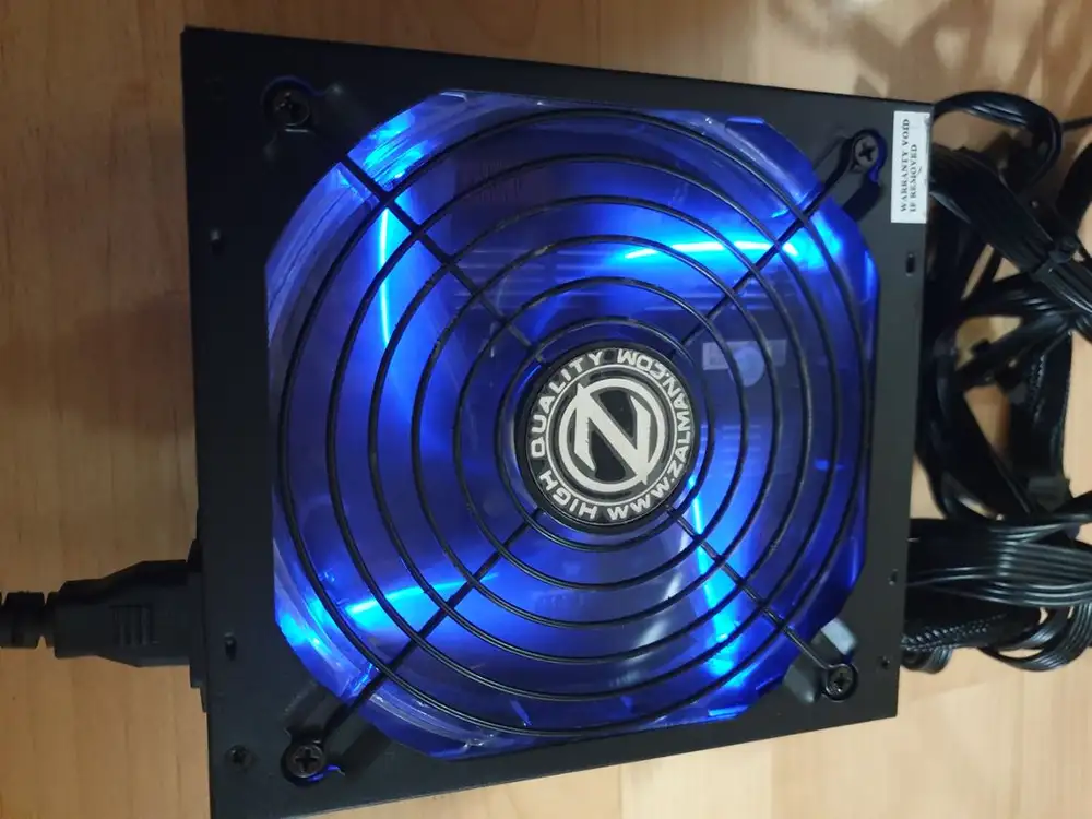 잘만 ZM700-TX 80Plus 700w파워서플라이 이미지