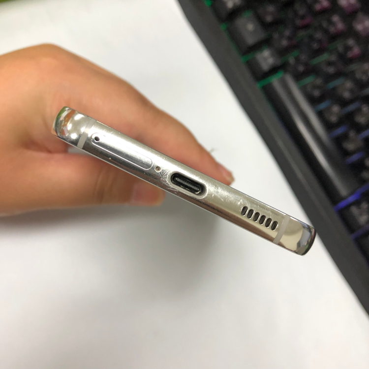 갤럭시S22 256GB 화이트 SK 무잔상 중고폰 기능정상 214337 이미지