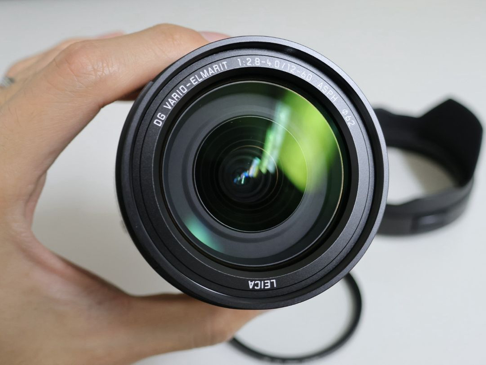 파나소닉 라이카 12-60mm F2.8-4.0 렌즈 이미지